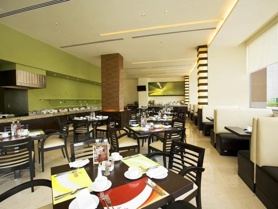 Fiesta Inn Tepic Extérieur photo