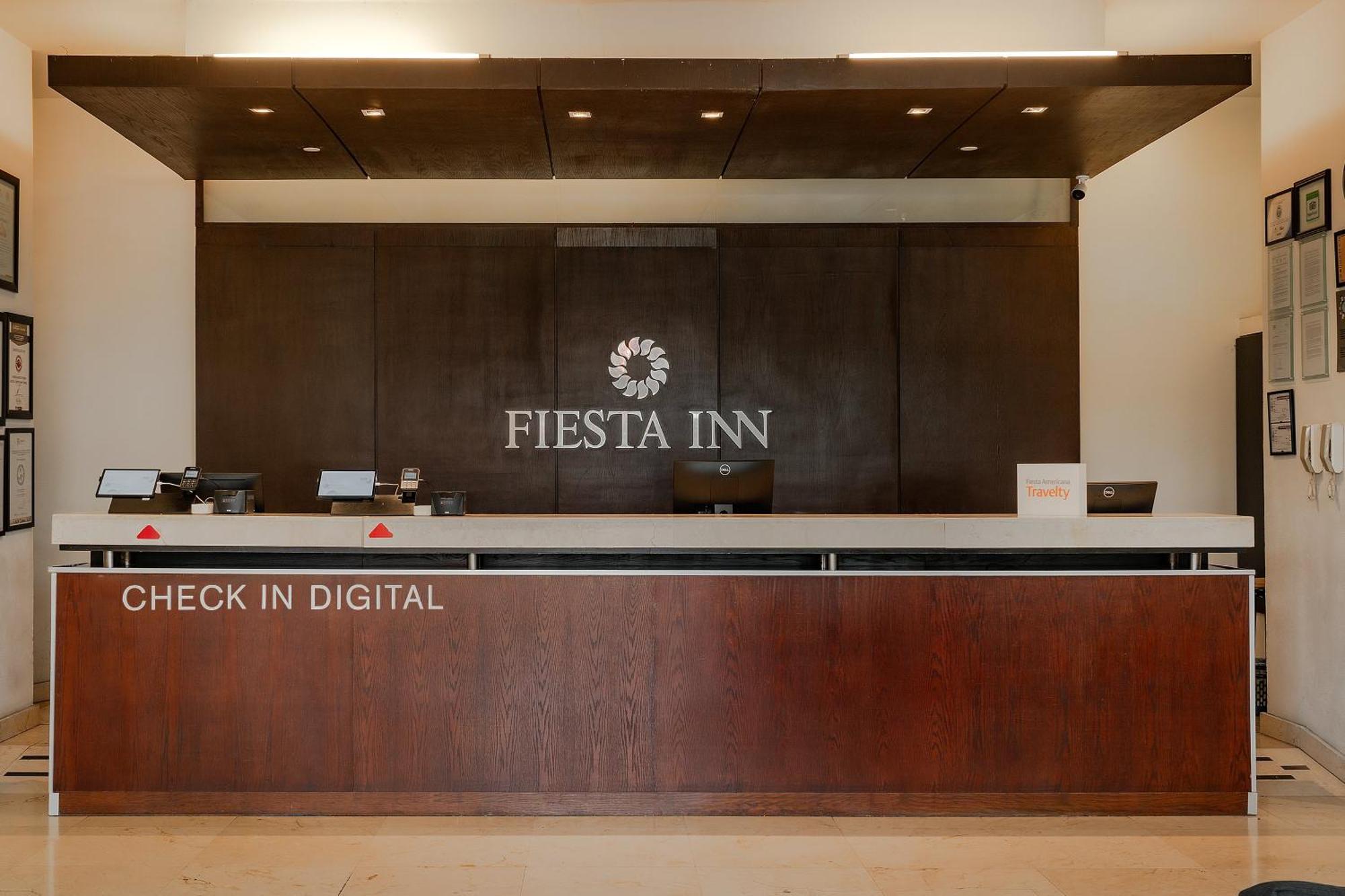 Fiesta Inn Tepic Extérieur photo