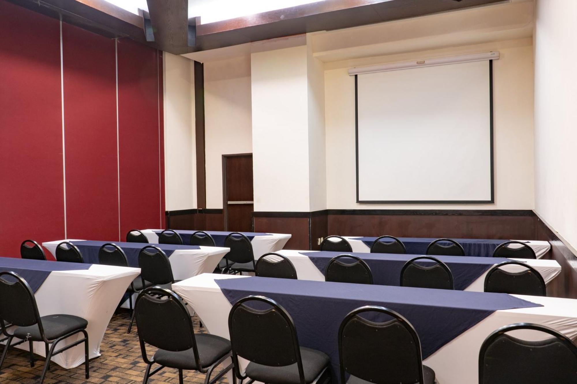 Fiesta Inn Tepic Extérieur photo