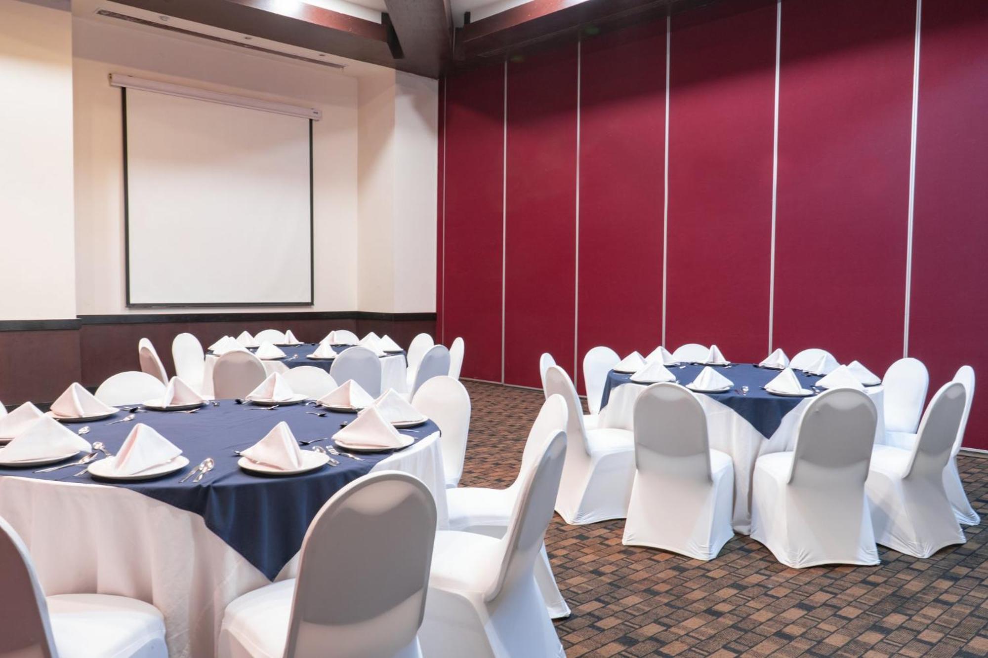 Fiesta Inn Tepic Extérieur photo